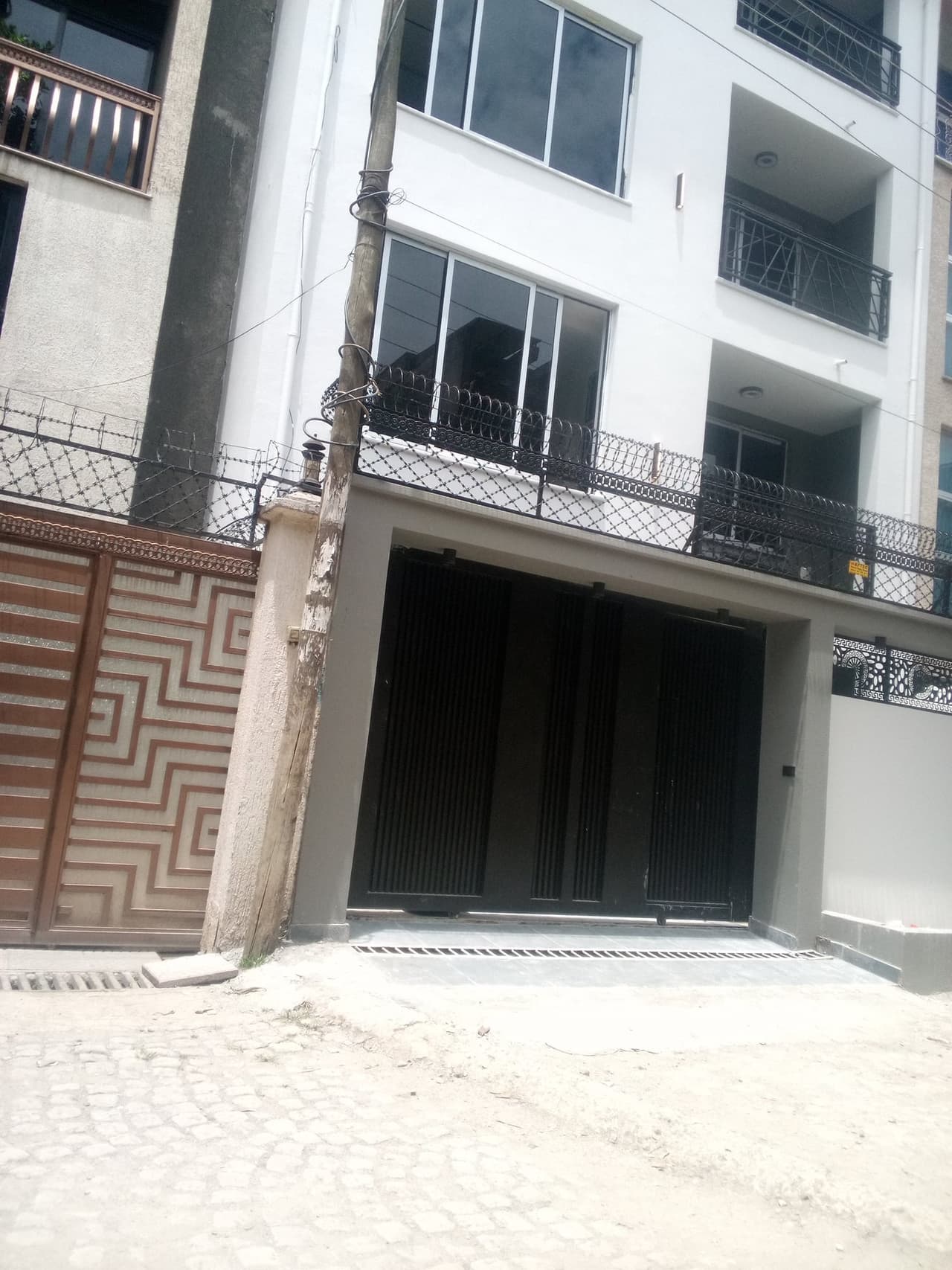 2-Bedroom Apartment, 90m², in Garment